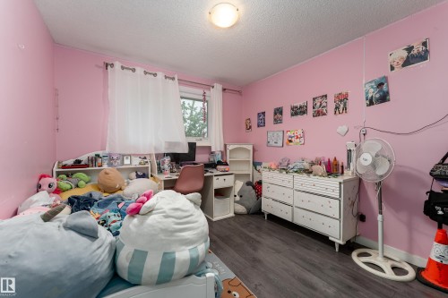 8011 44 Avenue, Edmonton, AB 