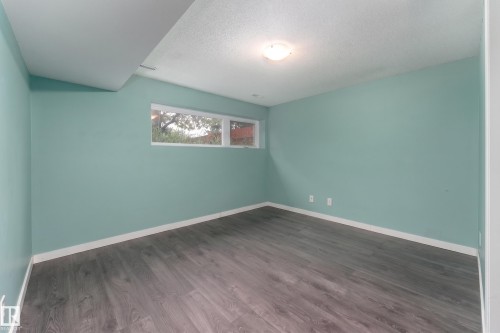 8011 44 Avenue, Edmonton, AB 