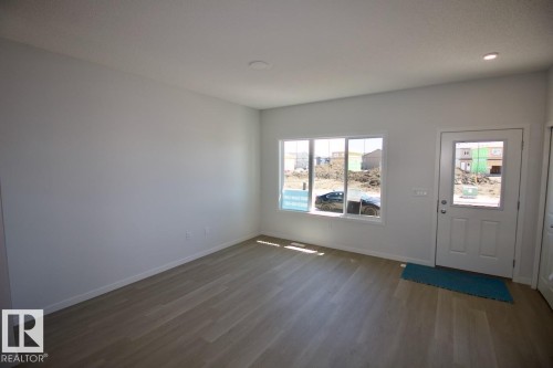 Upper 9642 Colak Link Sw, Edmonton, AB 