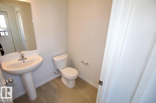Upper 9642 Colak Link Sw, Edmonton, AB 