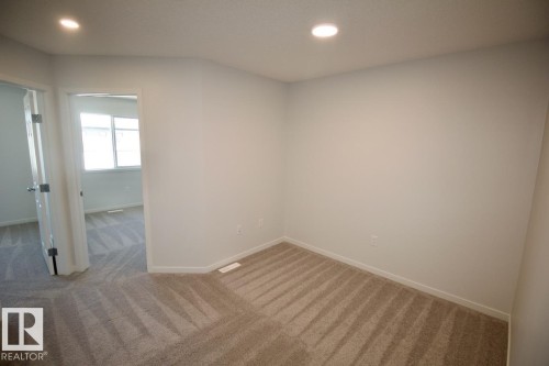 Upper 9642 Colak Link Sw, Edmonton, AB 