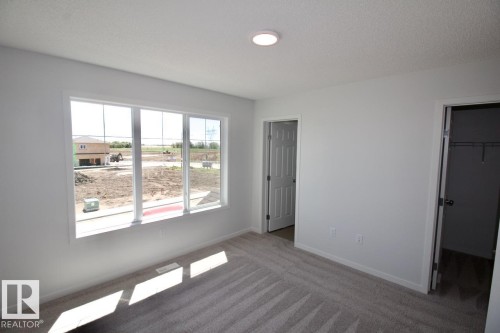 Upper 9642 Colak Link Sw, Edmonton, AB 