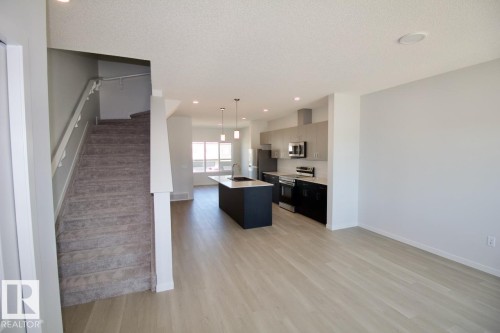 Upper 9642 Colak Link Sw, Edmonton, AB 
