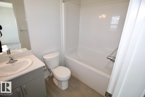 Upper 9642 Colak Link Sw, Edmonton, AB 