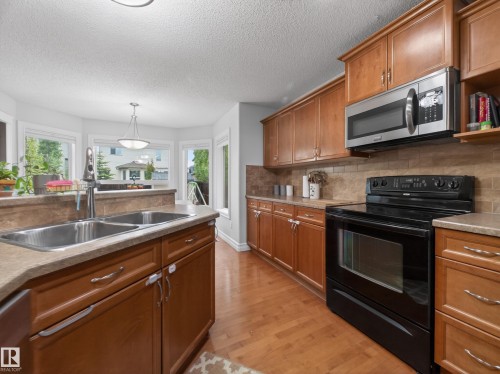 72 Foxboro Run, Sherwood Park, AB 