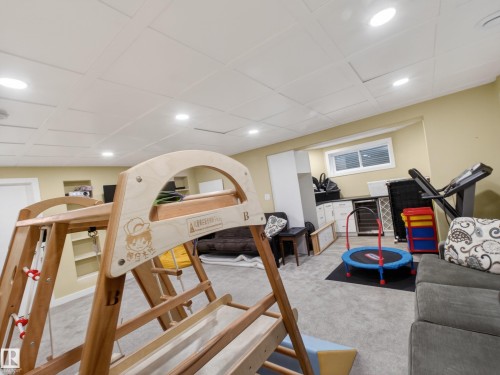 72 Foxboro Run, Sherwood Park, AB 