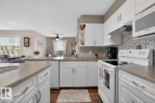 203 5102 49 Avenue, Leduc, AB - Indoor Photo Showing Kitchen