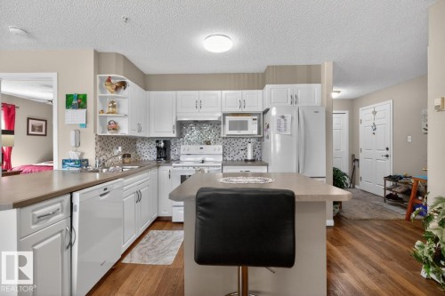 203 5102 49 Avenue, Leduc, AB - Indoor Photo Showing Kitchen