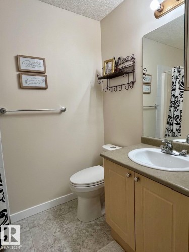 324 70 Woodsmere Close, Fort Saskatchewan, AB - Indoor Photo Showing Bathroom