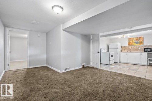 11241 84 Street, Edmonton, AB - Indoor