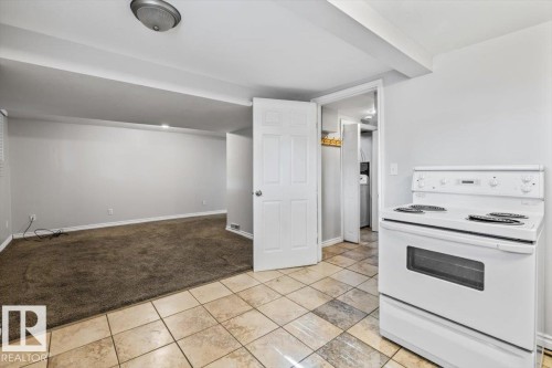 11241 84 Street, Edmonton, AB - Indoor Photo Showing Kitchen