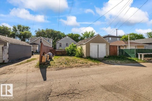 11241 84 Street, Edmonton, AB - Outdoor