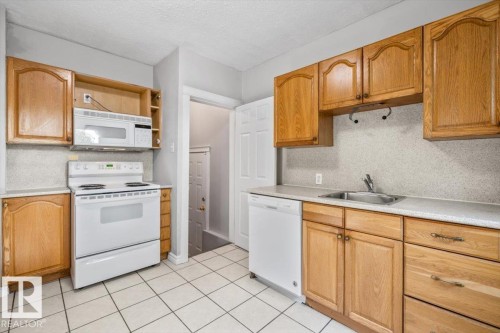 11241 84 Street, Edmonton, AB - Indoor Photo Showing Kitchen