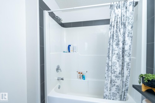60 Keystone Crescent, Leduc, AB 