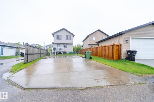 60 Keystone Crescent, Leduc, AB 