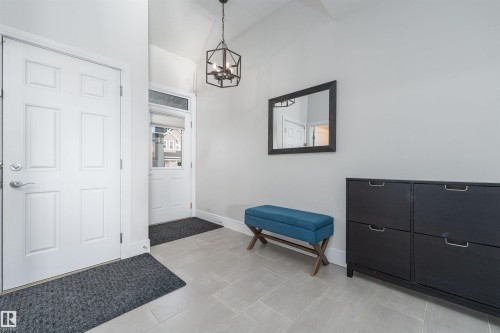 3318 Parker Loop, Edmonton, AB - Indoor Photo Showing Other Room