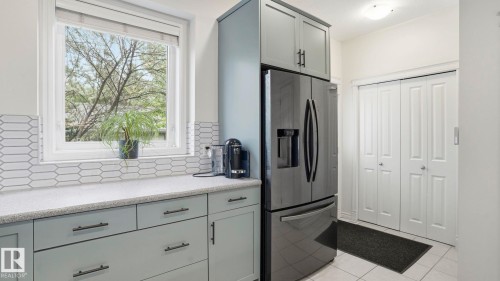 9551 73 Avenue, Edmonton, AB 