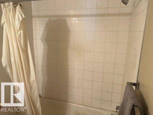415 10951 124 Street, Edmonton, AB - Indoor Photo Showing Bathroom