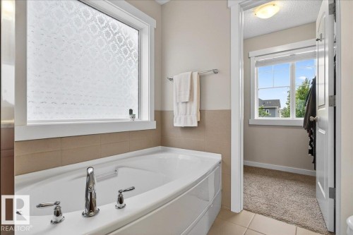 1820 86 Street, Edmonton, AB 
