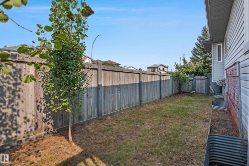 15216 49 Street, Edmonton, AB 
