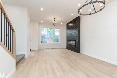 10946 62 Avenue, Edmonton, AB 