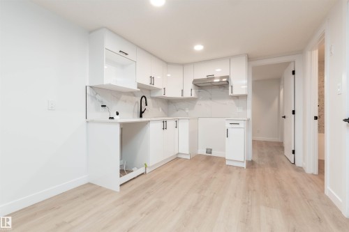 10946 62 Avenue, Edmonton, AB 
