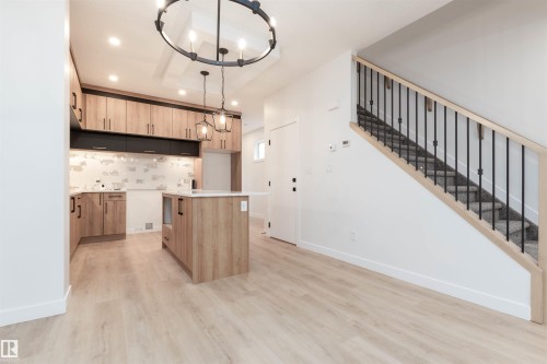10946 62 Avenue, Edmonton, AB 