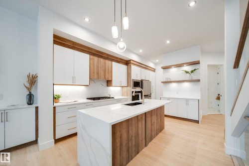 2 20425 93 Avenue, Edmonton, AB 