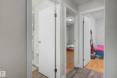 009 10520 80 Avenue, Edmonton, AB - Indoor