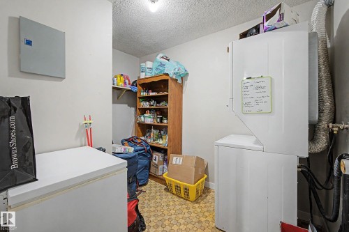 009 10520 80 Avenue, Edmonton, AB - Indoor Photo Showing Laundry Room