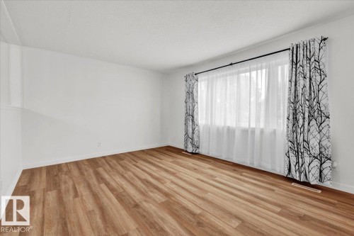 10822 134 Avenue, Edmonton, AB 