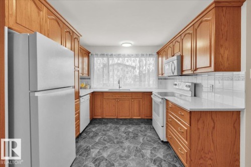 10822 134 Avenue, Edmonton, AB 