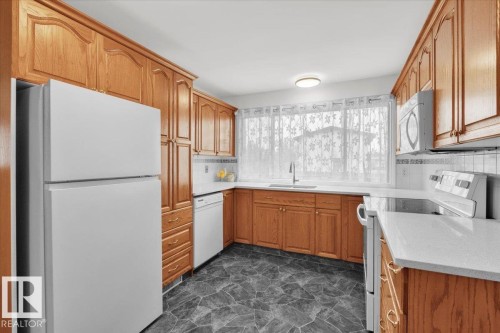 10822 134 Avenue, Edmonton, AB 