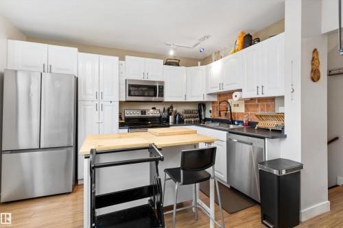 18045 96 Avenue, Edmonton, AB 