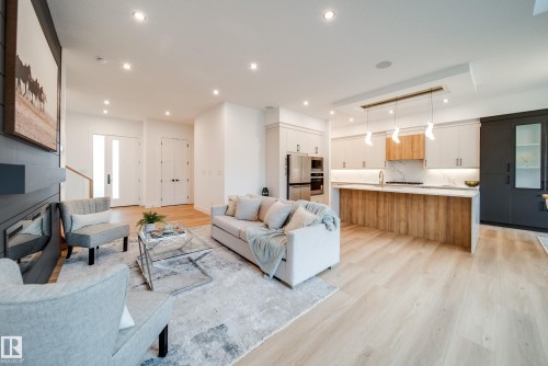 42 20425 93 Avenue, Edmonton, AB 