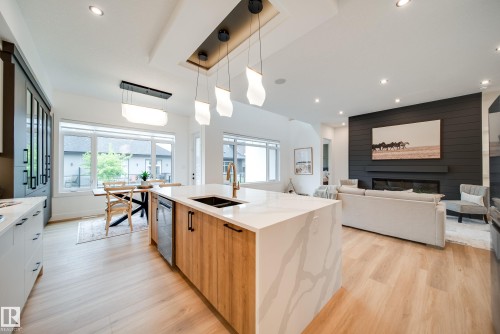 42 20425 93 Avenue, Edmonton, AB 