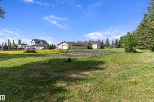 20415 Quadrant Ave, Edmonton, AB 