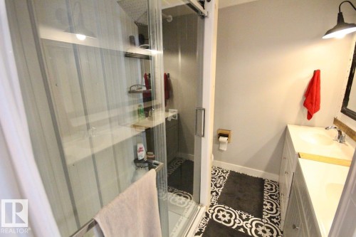 19036 72A Avenue, Edmonton, AB 