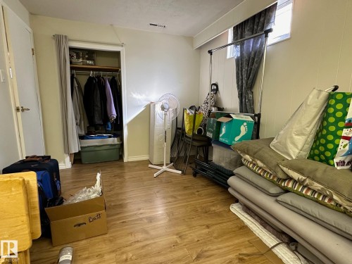 7916 150 Avenue, Edmonton, AB - Indoor Photo Showing Other Room