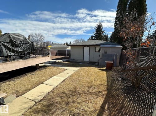 With RV Parking in rear Yard area. - 7916 150 Avenue, Edmonton, AB - Outdoor