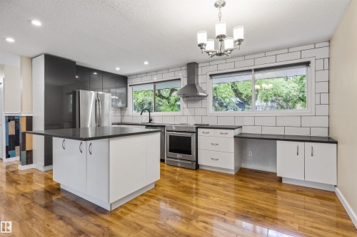 19 Greenwich Crescent, St. Albert, AB 