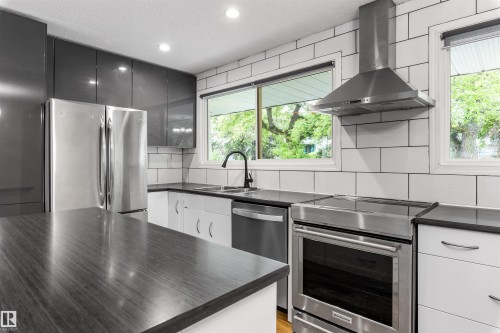 19 Greenwich Crescent, St. Albert, AB 