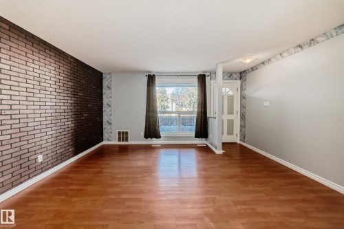 28 3111 142 Avenue, Edmonton, AB 