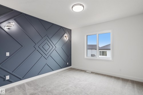 3036 8 Avenue, Edmonton, AB 