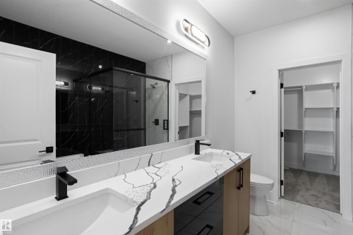 3036 8 Avenue, Edmonton, AB 