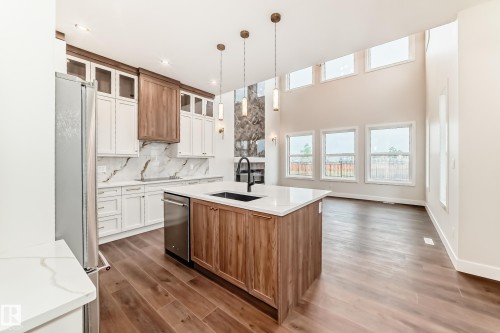 7663 Kimiwan Crescent, Edmonton, AB 
