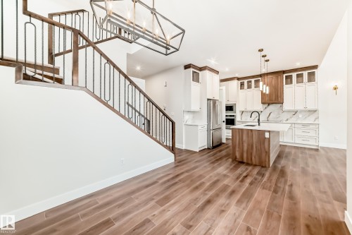 7663 Kimiwan Crescent, Edmonton, AB 