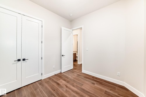 7663 Kimiwan Crescent, Edmonton, AB 