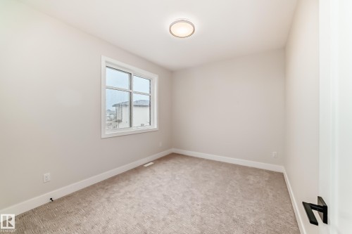 7663 Kimiwan Crescent, Edmonton, AB 