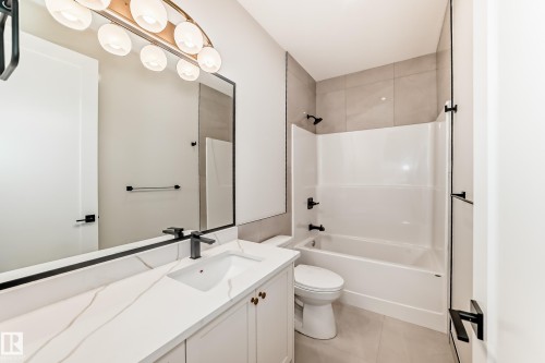 7663 Kimiwan Crescent, Edmonton, AB 